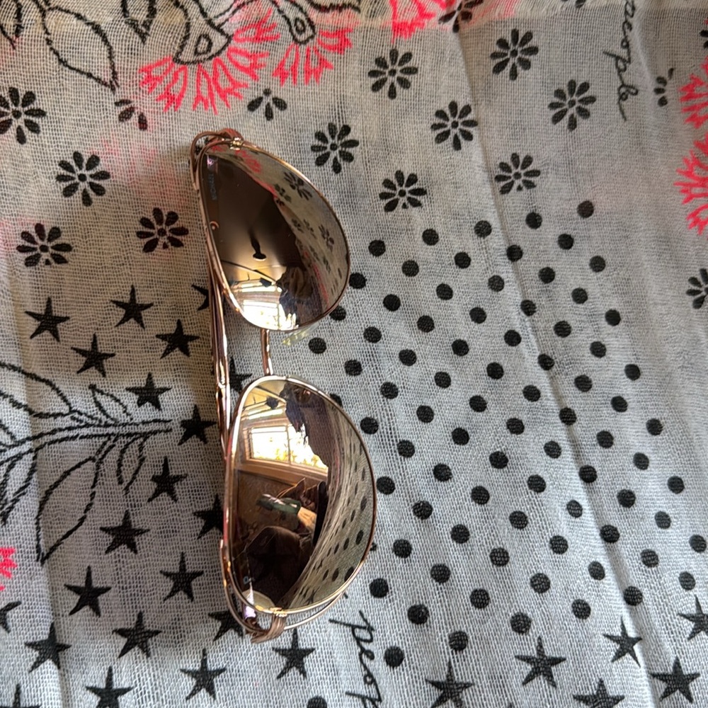 Michael kors polarized aviators - Picture 2 of 4